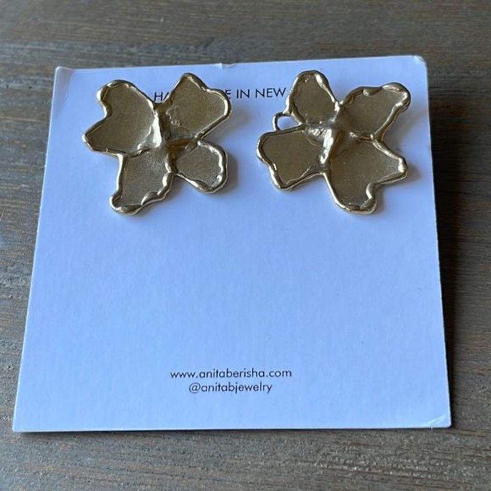 Anthropologie Anita Berisha Gold Flower Petal Earrings NWT $190